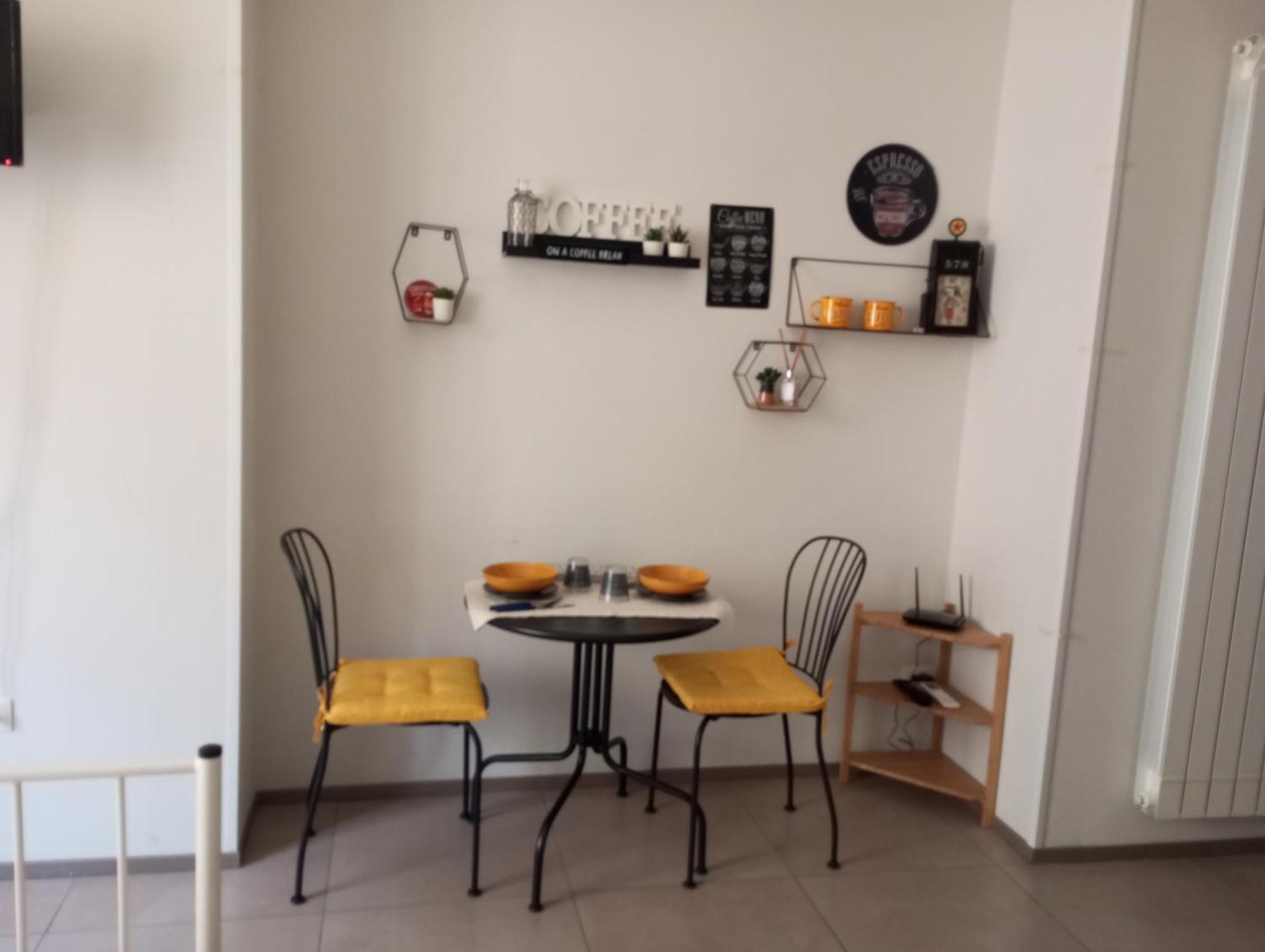Holidaystudio Appartamento In Centro Salerno Exterior photo